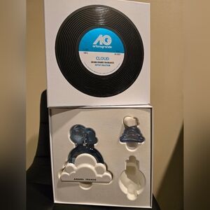 Ariana grande cloud perfume